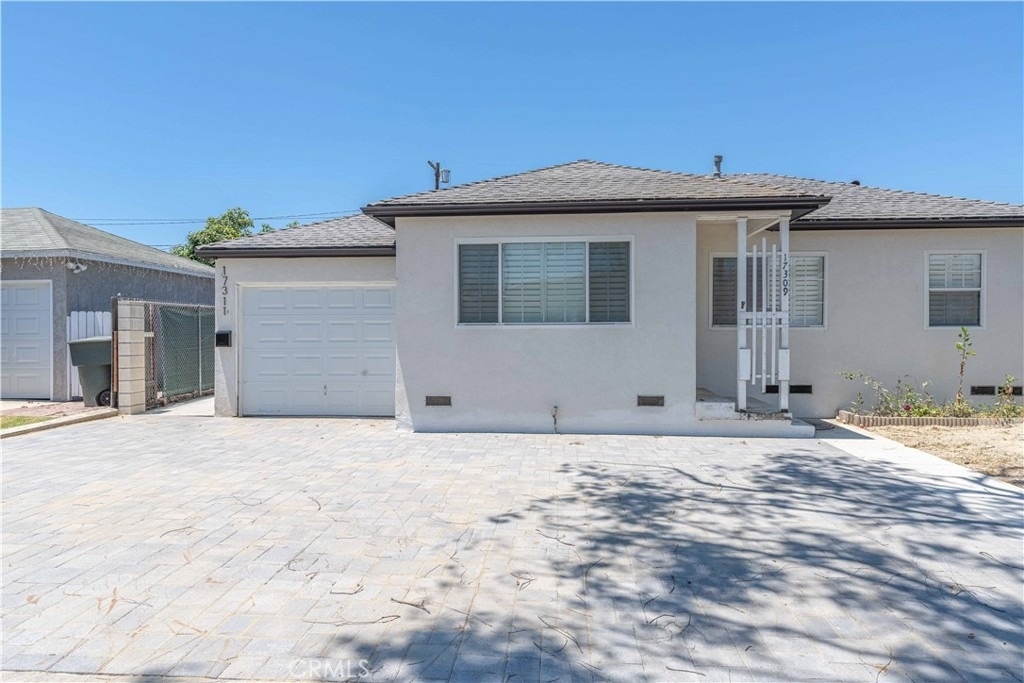 17309 Elgar Avenue - Photo 0