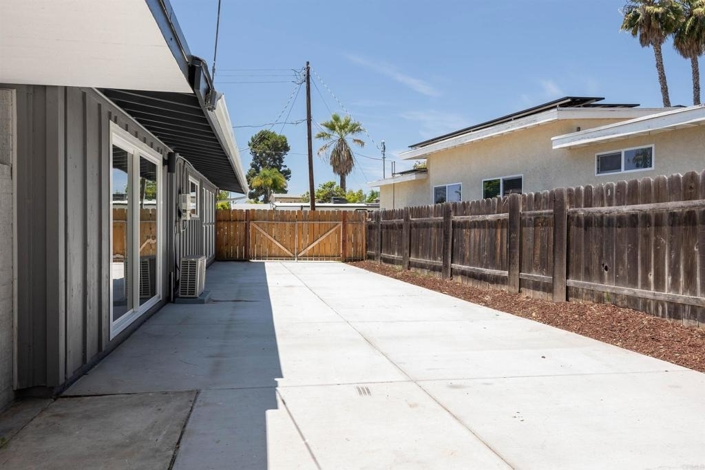 6265 Lake Alamor Avenue - Photo 18