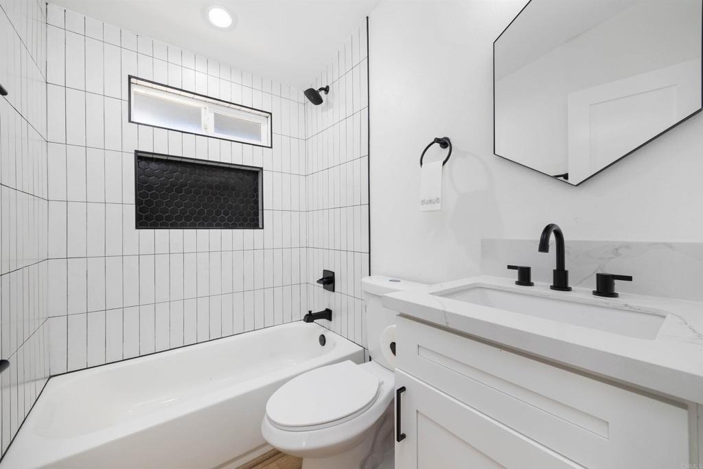 6265 Lake Alamor Avenue - Photo 14
