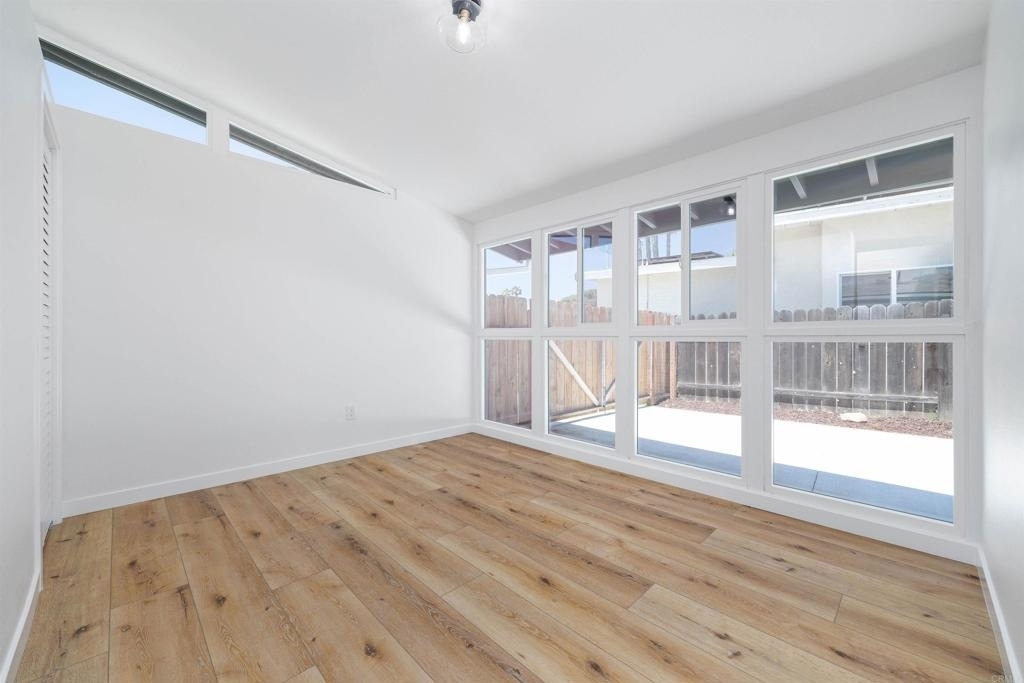 6265 Lake Alamor Avenue - Photo 11