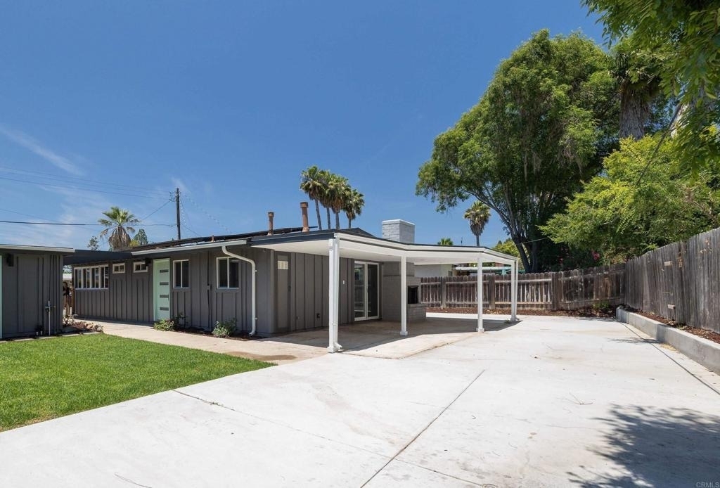 6265 Lake Alamor Avenue - Photo 16