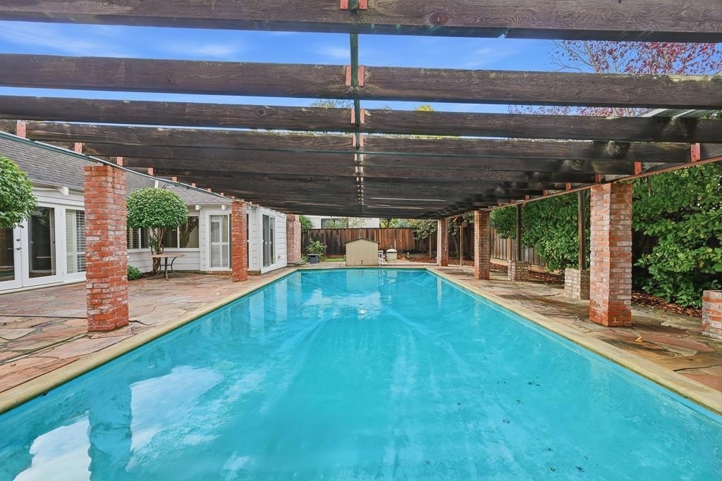 20 Kent Place - Photo 72
