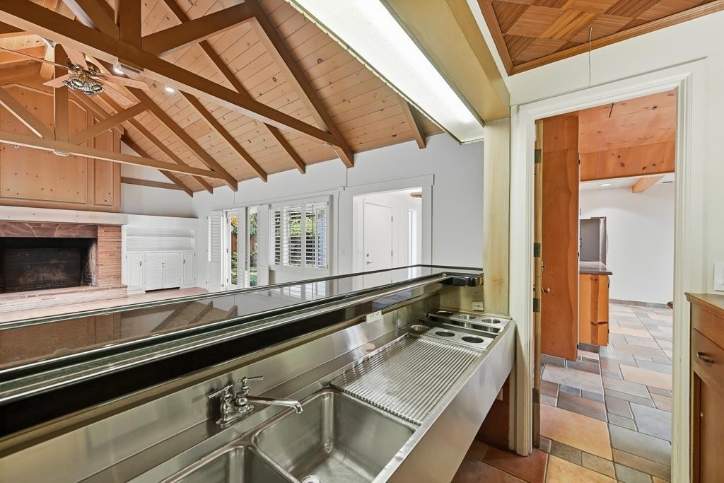 20 Kent Place - Photo 41