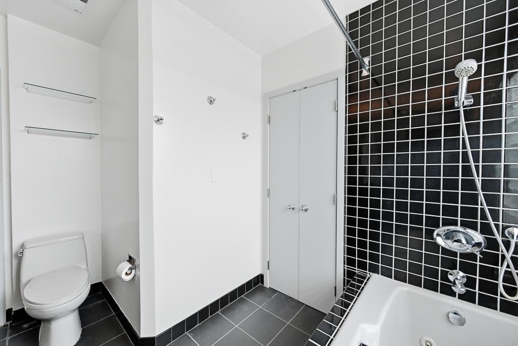 20 Kent Place - Photo 55