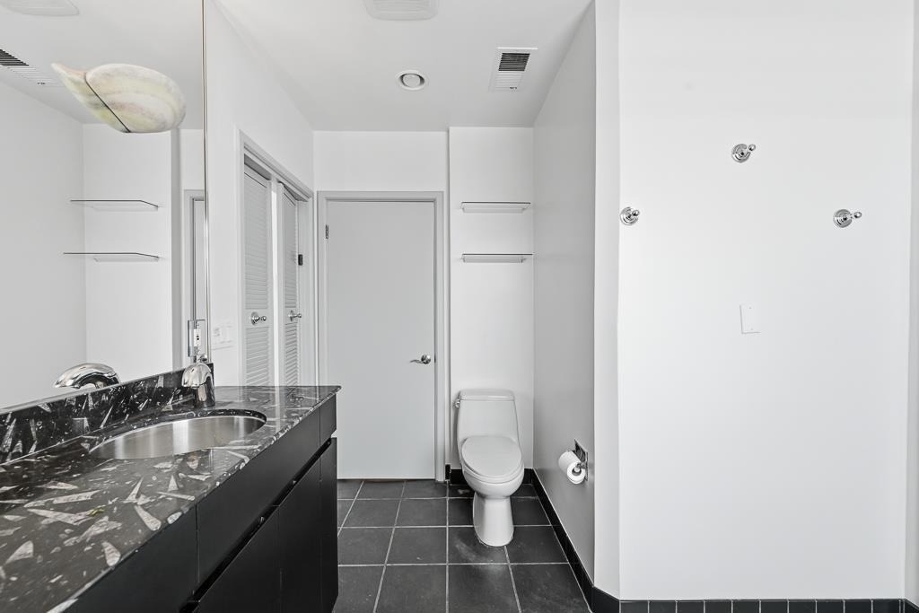 20 Kent Place - Photo 56