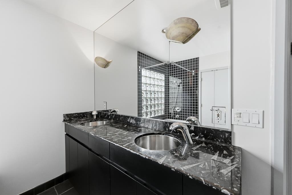20 Kent Place - Photo 51