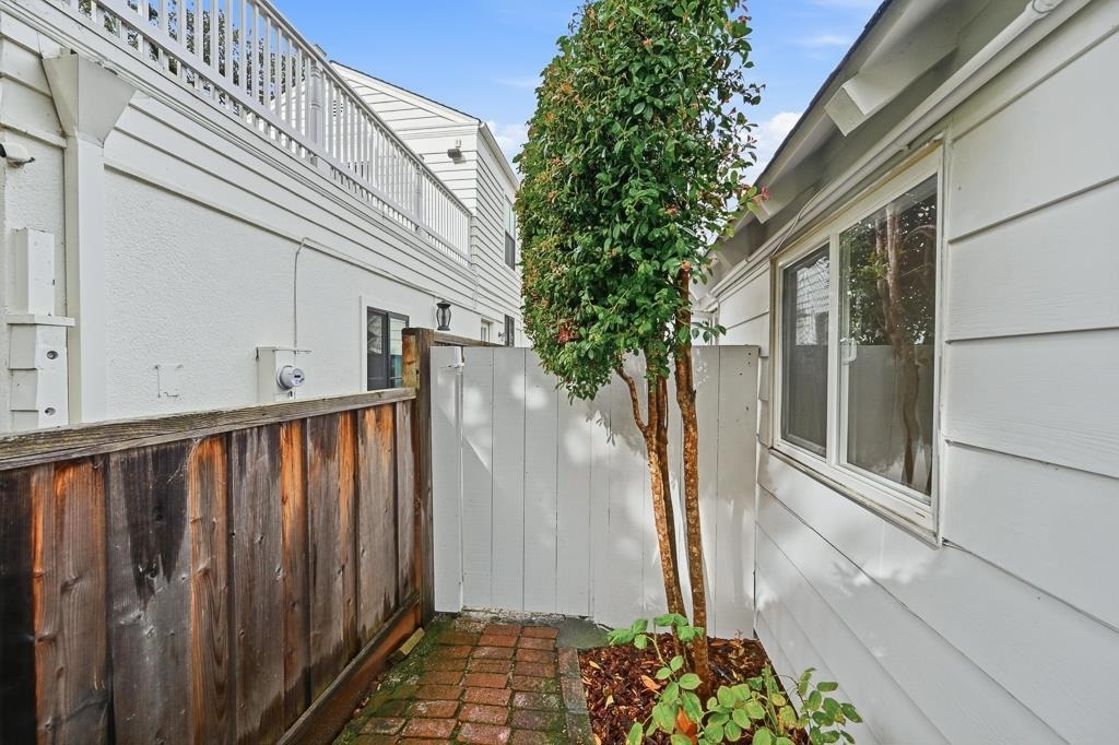 20 Kent Place - Photo 79
