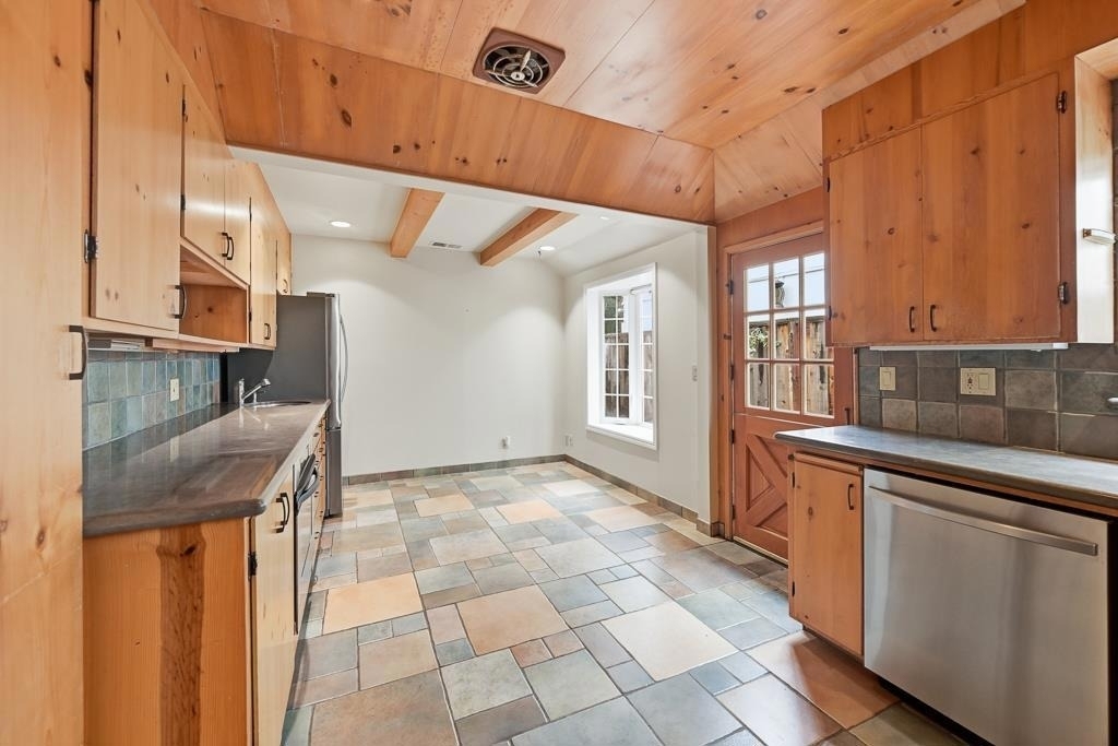 20 Kent Place - Photo 35