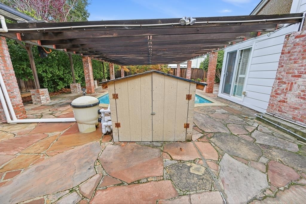 20 Kent Place - Photo 76