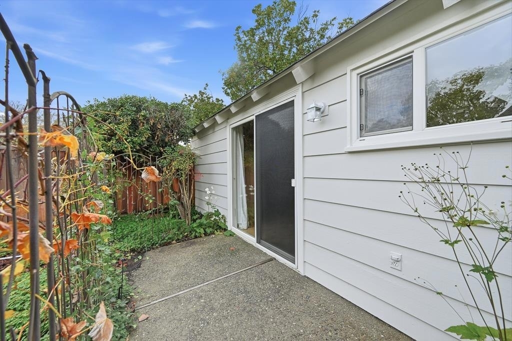 20 Kent Place - Photo 82
