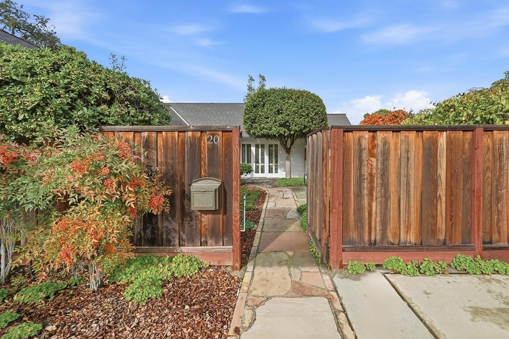 20 Kent Place - Photo 80