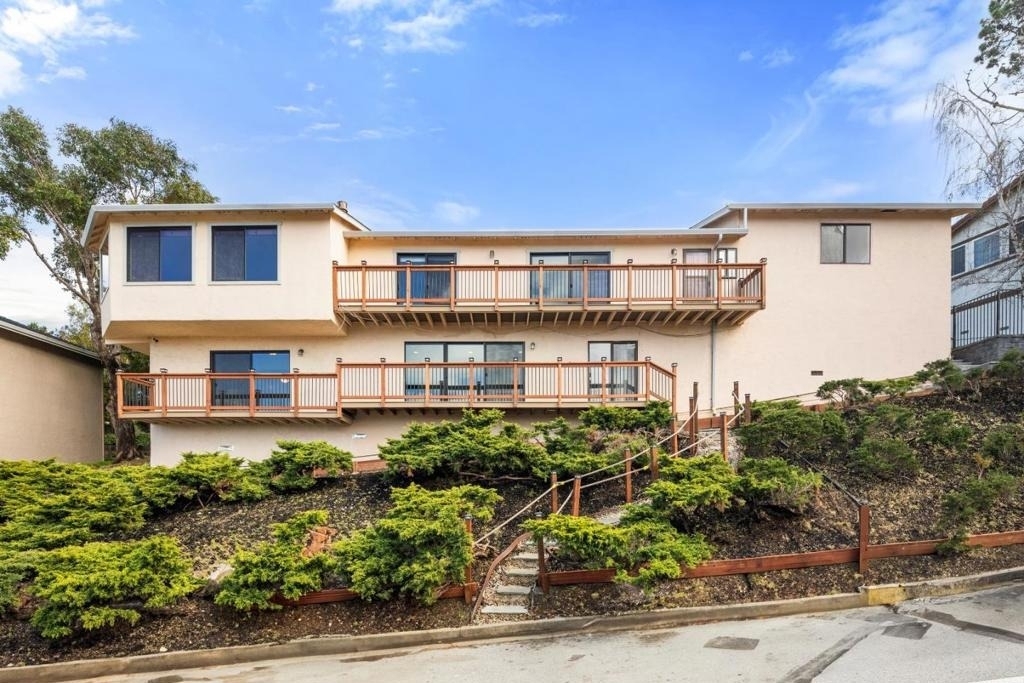 70 Adam Court - Photo 1