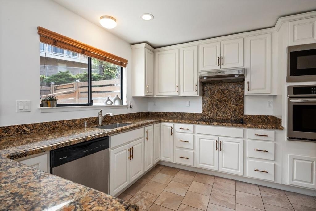 70 Adam Court - Photo 5