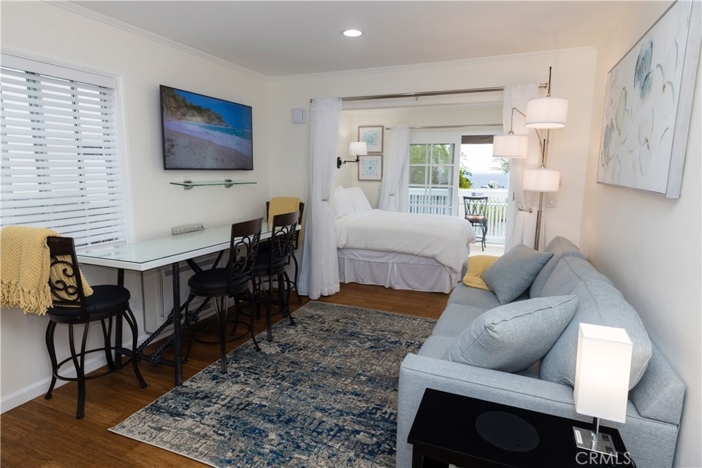 464 Bent Street - Photo 1