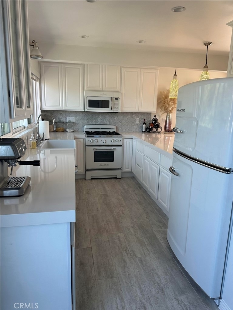 577 Ramona - Photo 8