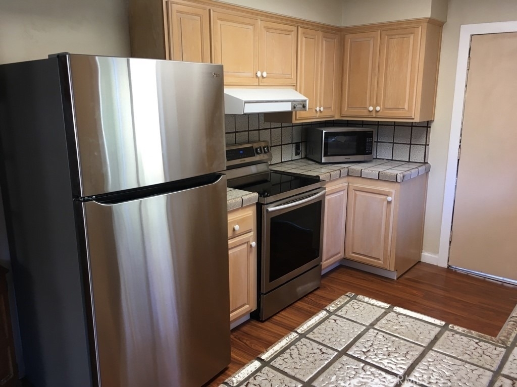 3690 Tulare Street - Photo 3