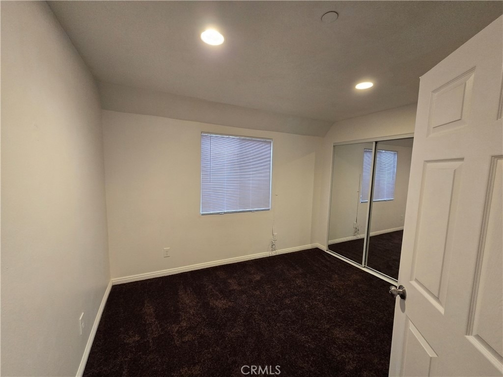 10218 S San Pedro - Photo 9