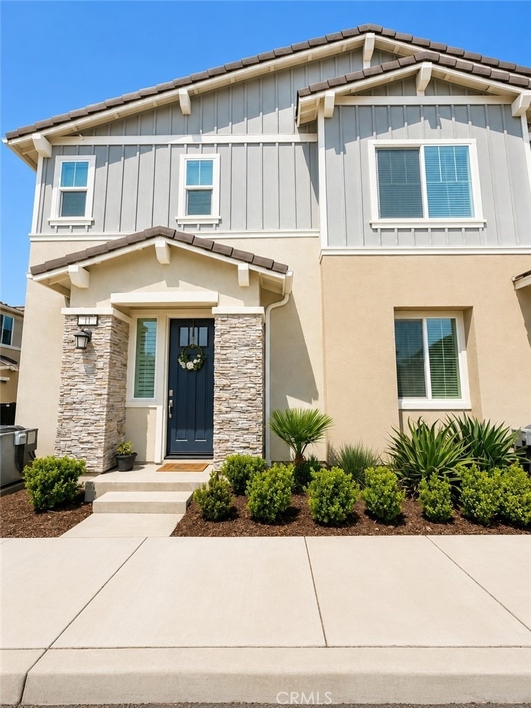 16570 Wyndham - Photo 0
