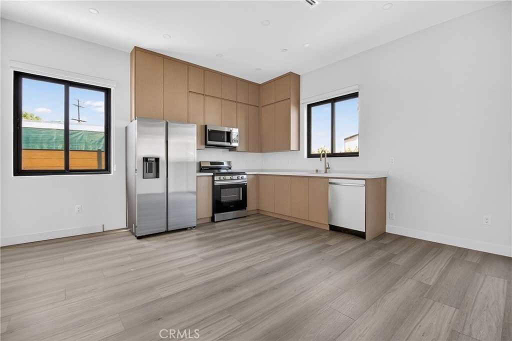 7605 Greg Avenue - Photo 4