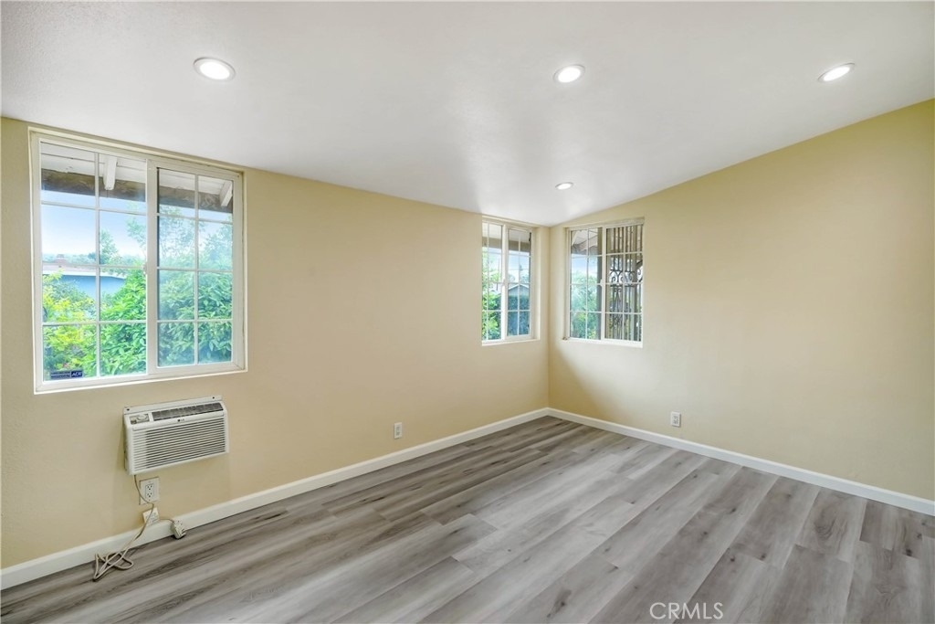 2203 Alaska - Photo 2