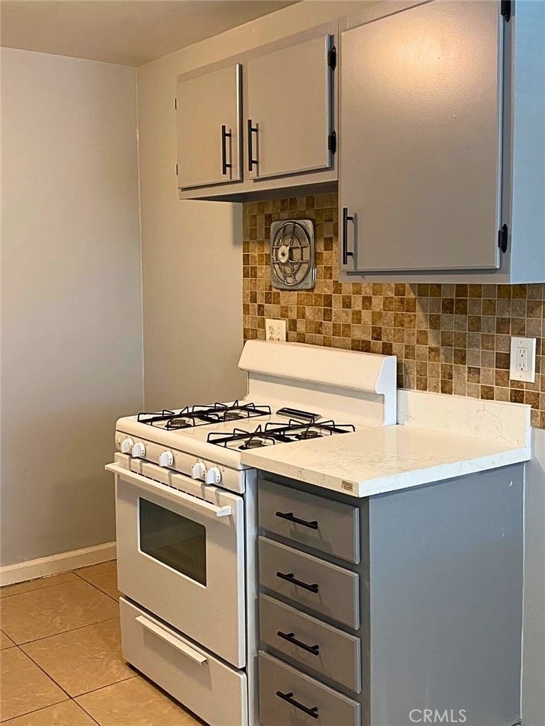 811 Orchid Court - Photo 12