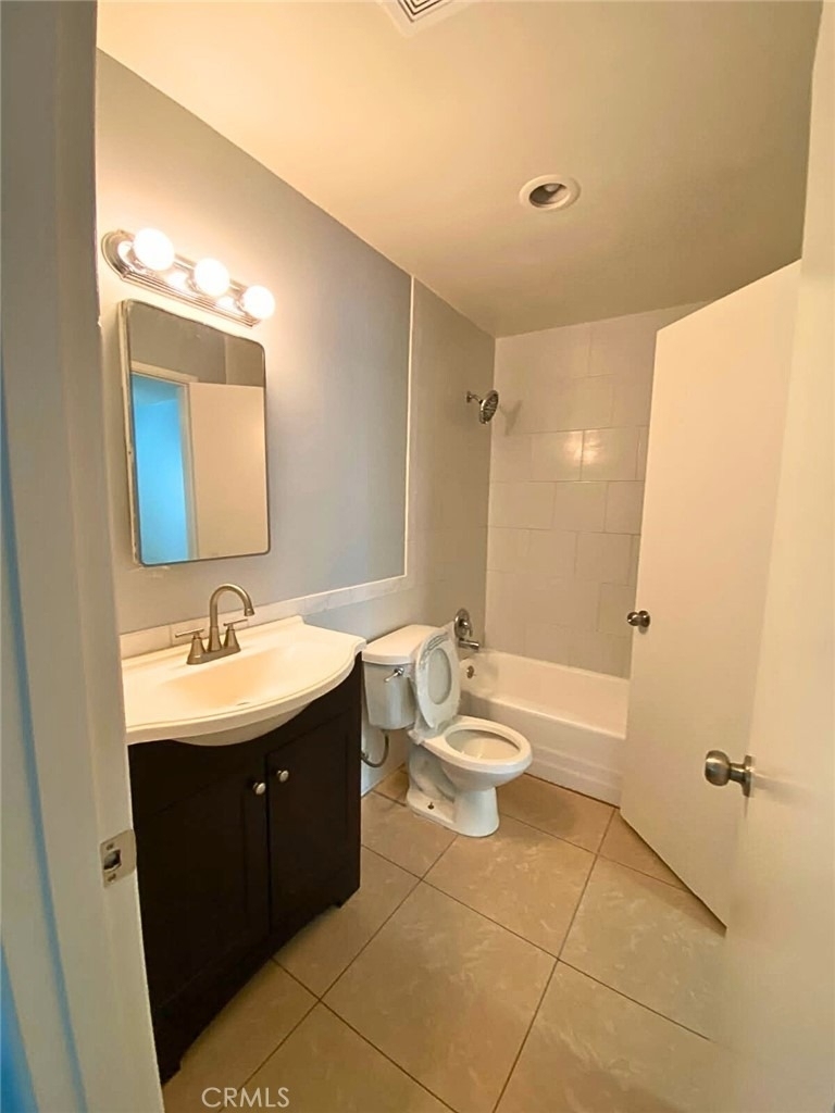 811 Orchid Court - Photo 4