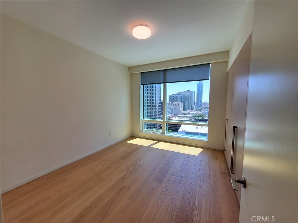 877 Francisco Street - Photo 5