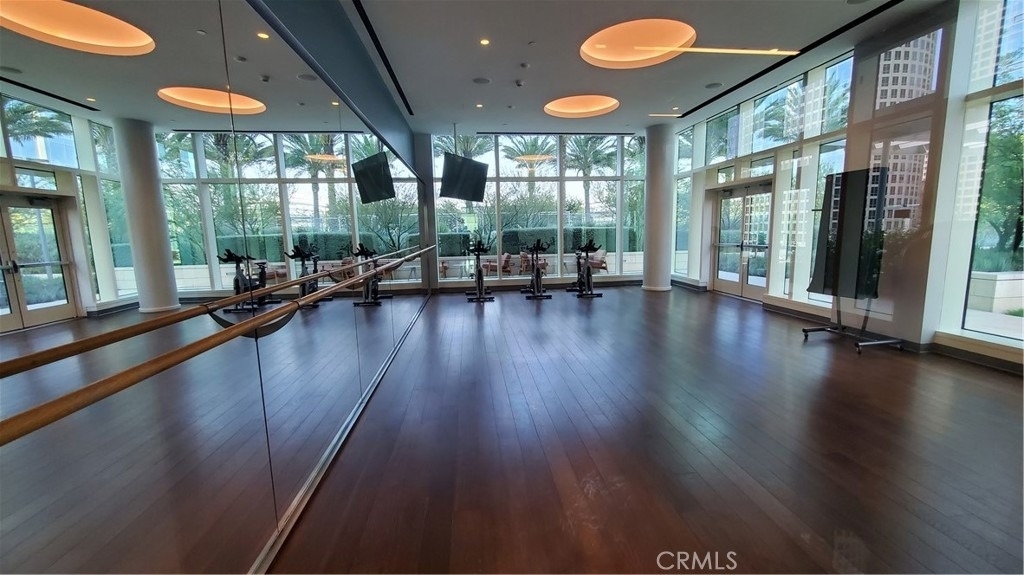 877 Francisco Street - Photo 20