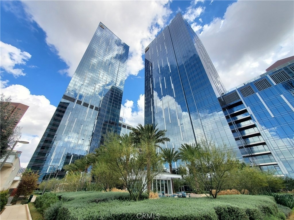 877 Francisco Street - Photo 14