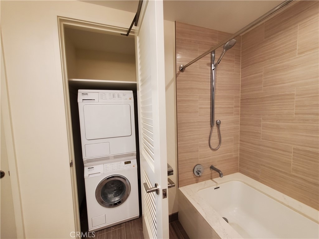877 Francisco Street - Photo 7