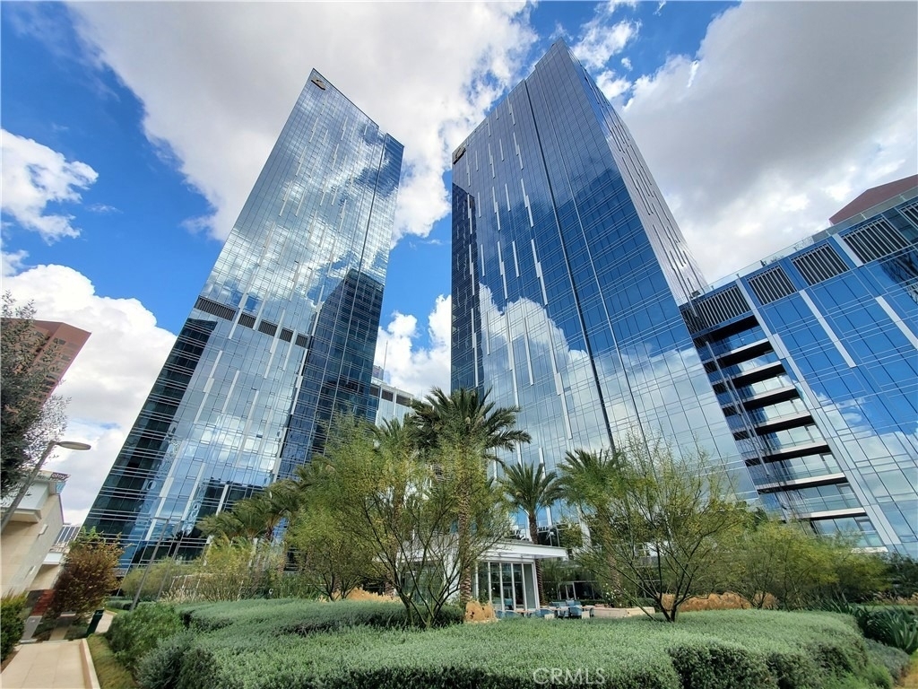 877 Francisco Street - Photo 0