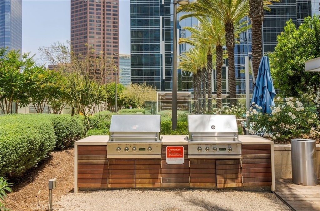 877 Francisco Street - Photo 16