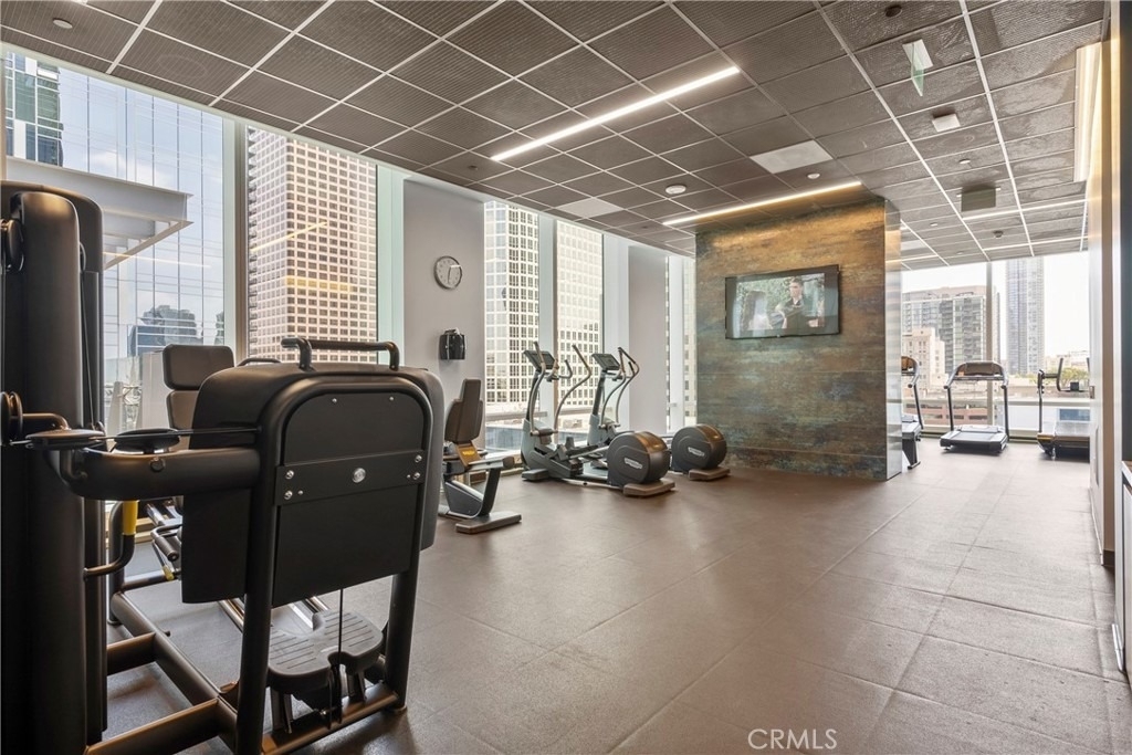 877 Francisco Street - Photo 27