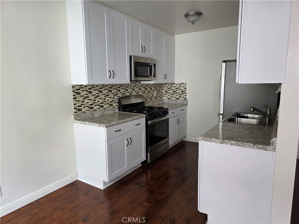 706 E Harvard - Photo 18