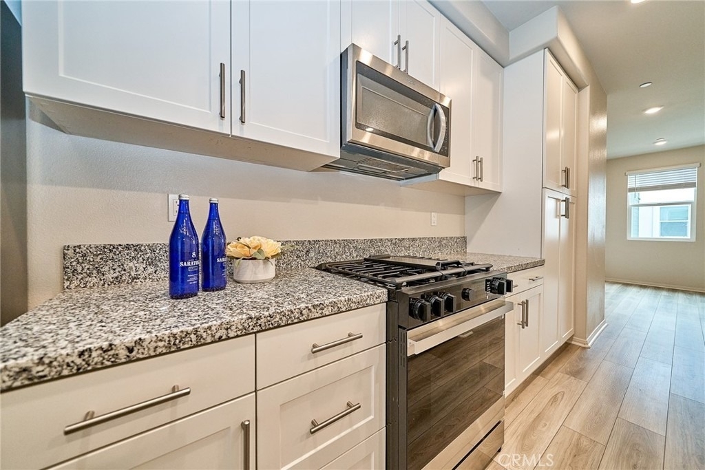 1672 Cayton - Photo 6