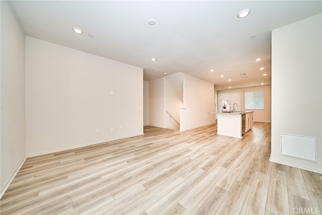 1672 Cayton - Photo 13