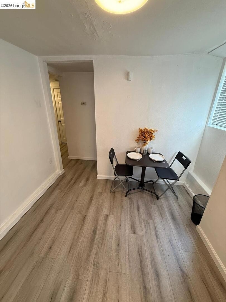 1242 88th Ave - Photo 3