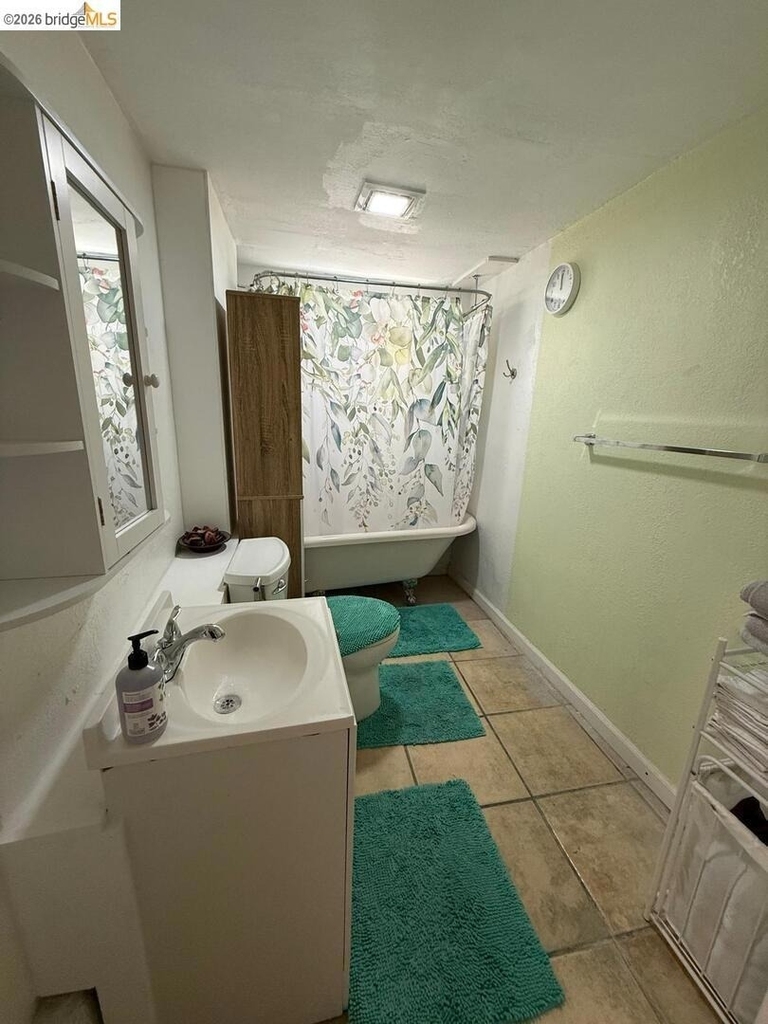 1242 88th Ave - Photo 5