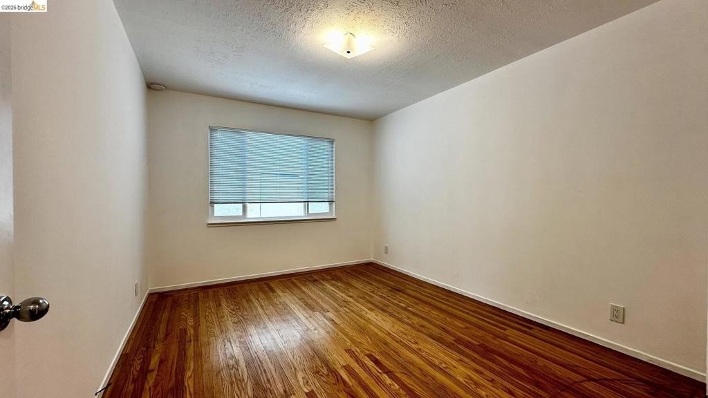 1180 Bayview Ave - Photo 9