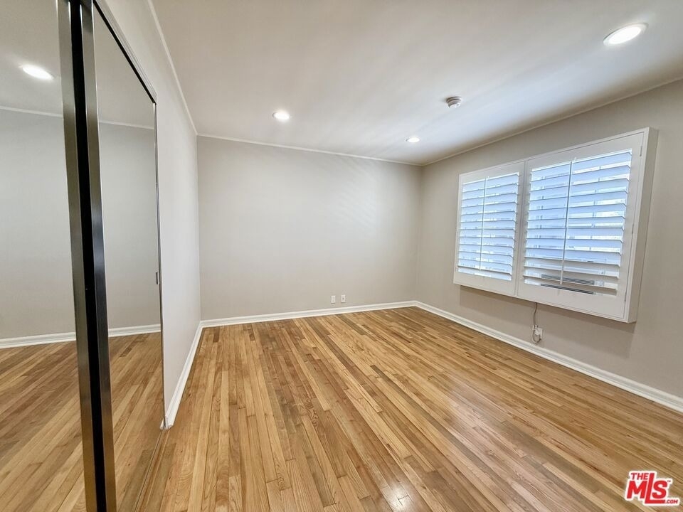 9667 W Olympic Boulevard - Photo 7