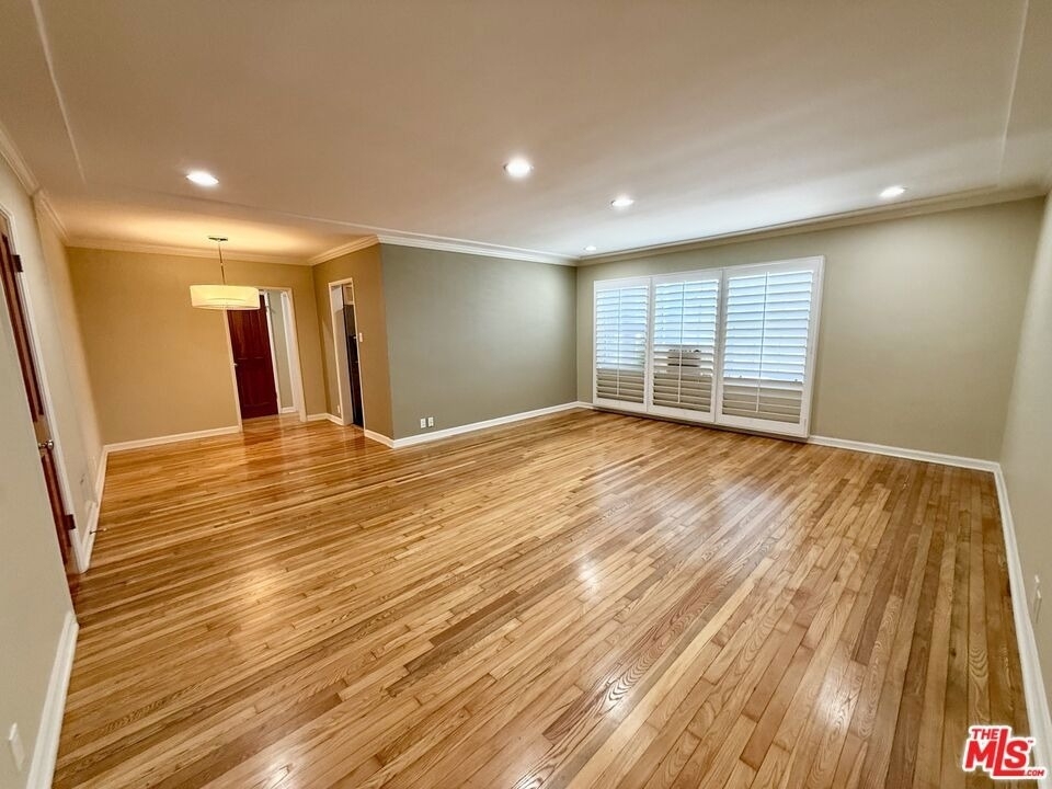 9667 W Olympic Boulevard - Photo 2