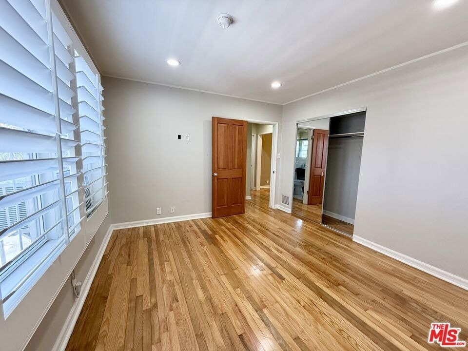 9667 W Olympic Boulevard - Photo 8