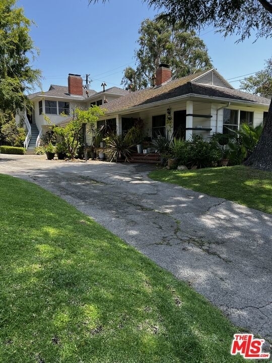 130 S Bowling Green Way - Photo 8
