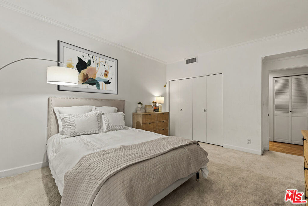 12115 San Vicente Boulevard - Photo 16