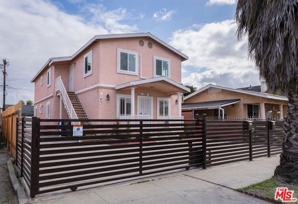 145 E Gage Avenue - Photo 0