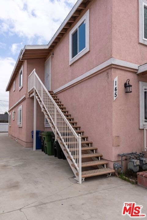 145 E Gage Avenue - Photo 2