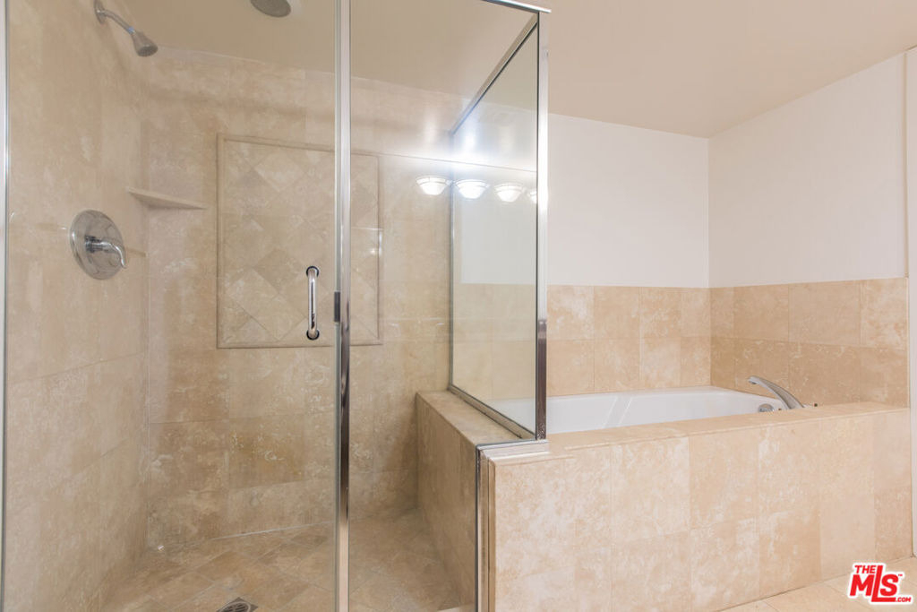 7249 Franklin Avenue - Photo 13