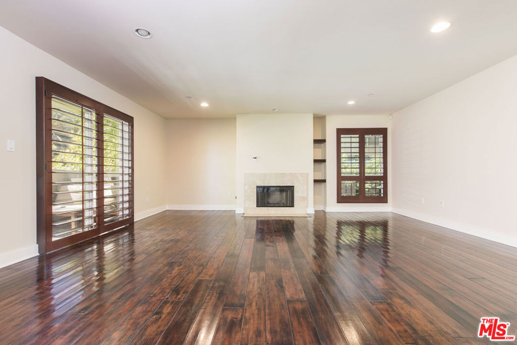7249 Franklin Avenue - Photo 2