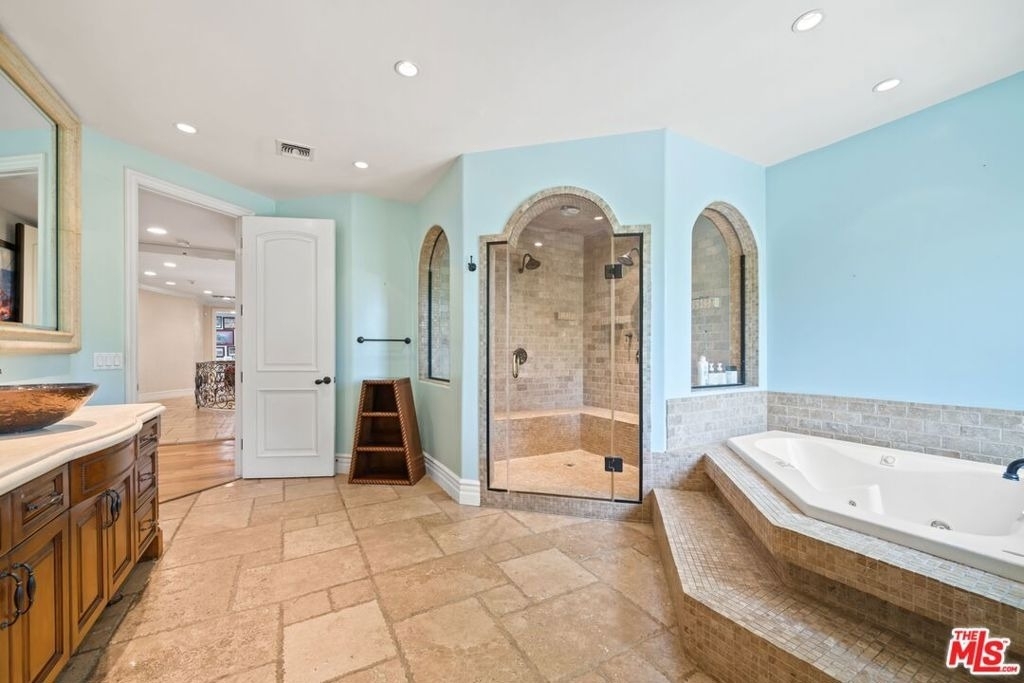 14944 Otsego Street - Photo 8