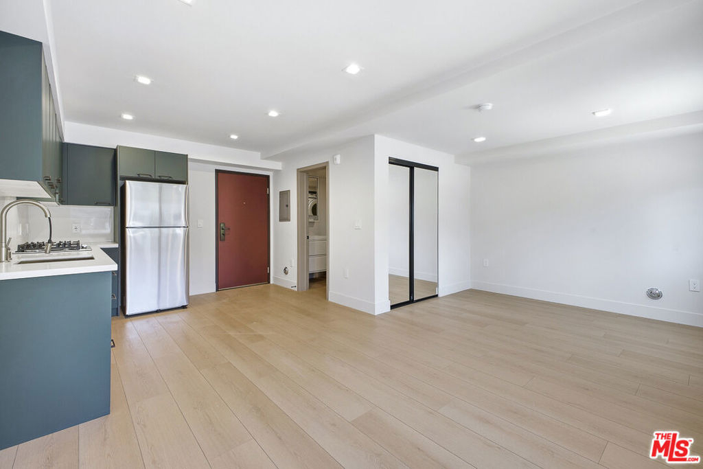 12425 Texas Avenue - Photo 1